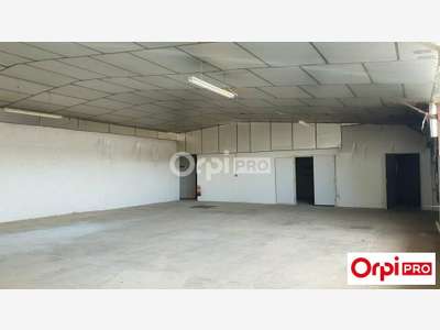 Loue local d'activité 380m² ZA de Mours St Eusèbe