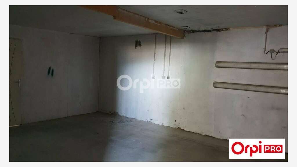 Loue local d'activité 380m² ZA de Mours St Eusèbe