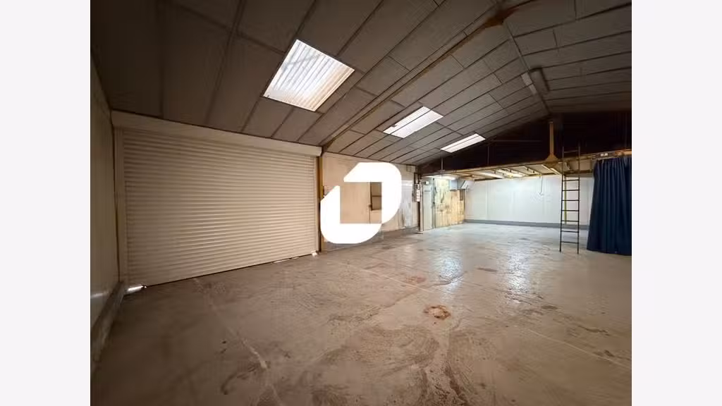 A louer Local d'activité 264m² Moussy le neuf