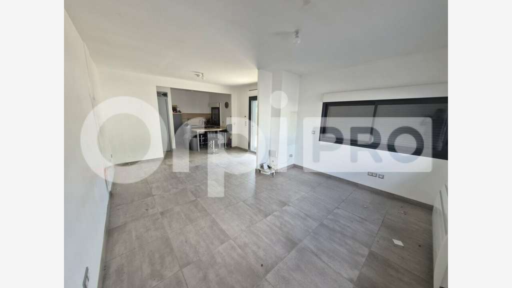 Local d'activité bureaux 260m² à louer à à Muizon