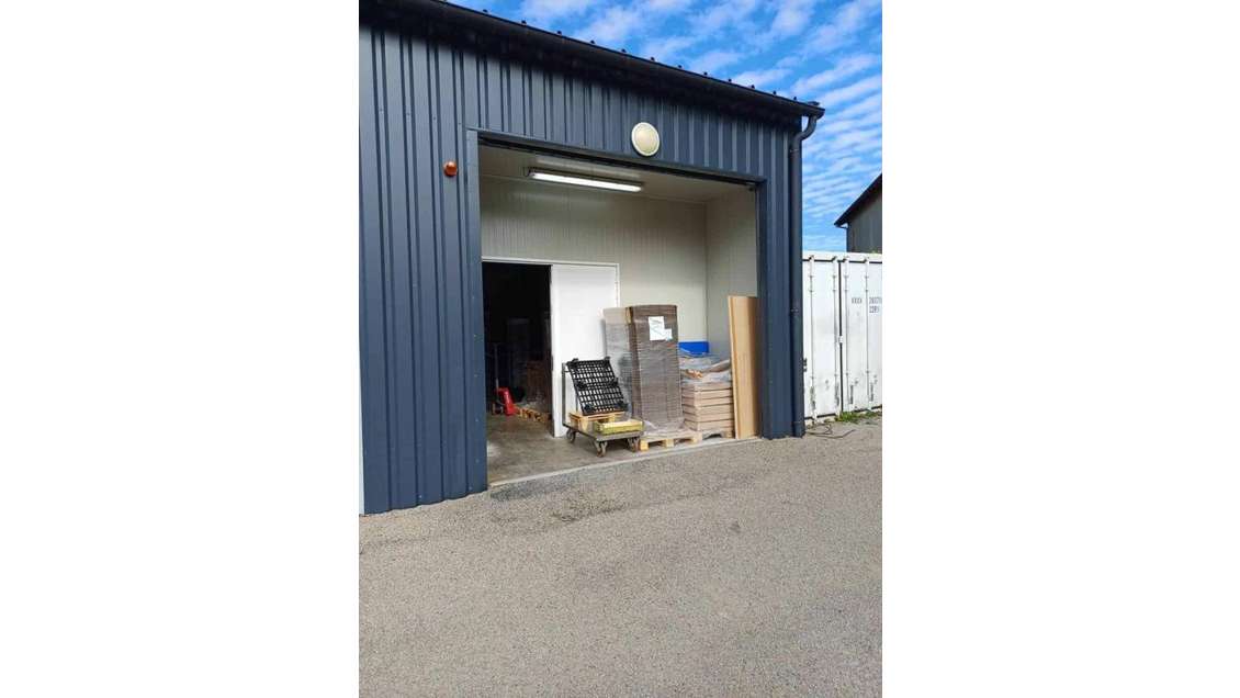 Bâtiment agroalimentaire 280m² à Murat-sur-Vèbre