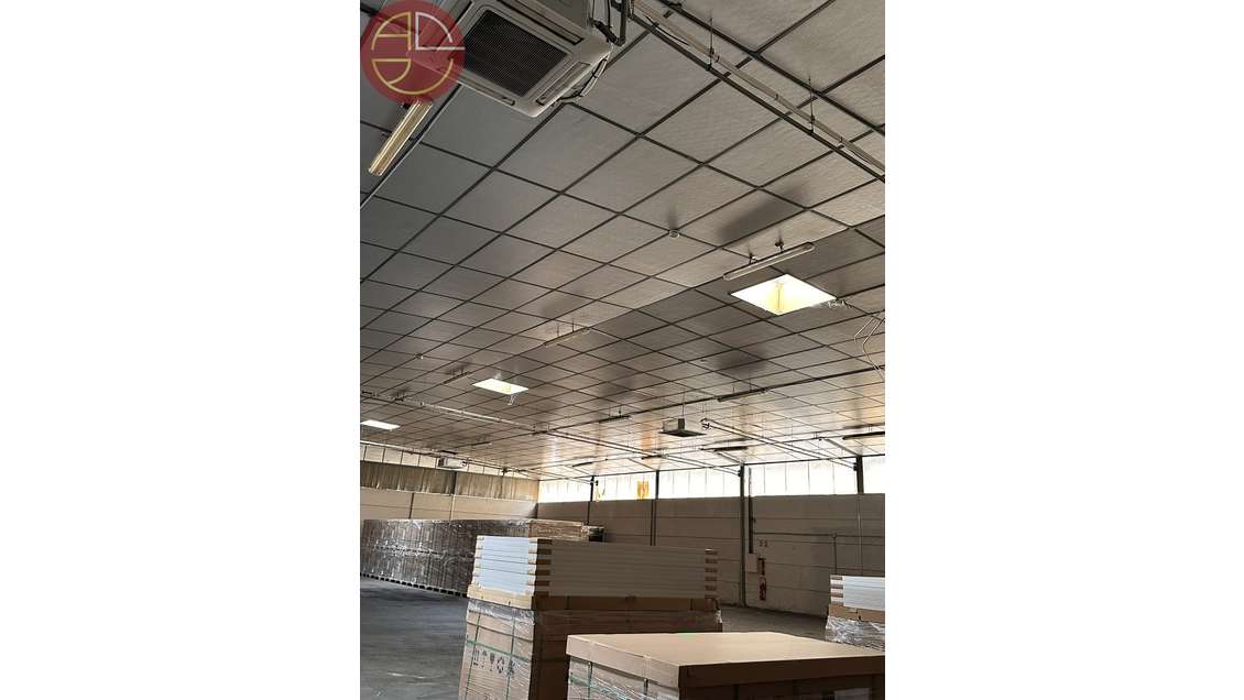 Location entrepôt 1 100m² au nord de Muret 