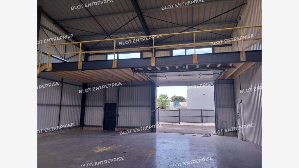 A louer local d'activités 230m² à Muzillac