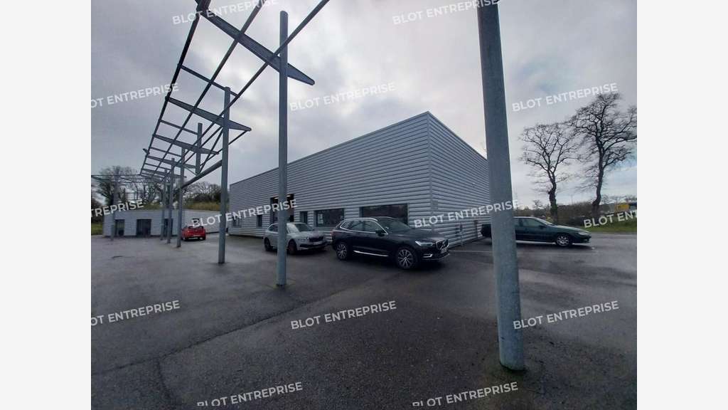 A louer local d'activités de 300m² à Muzillac