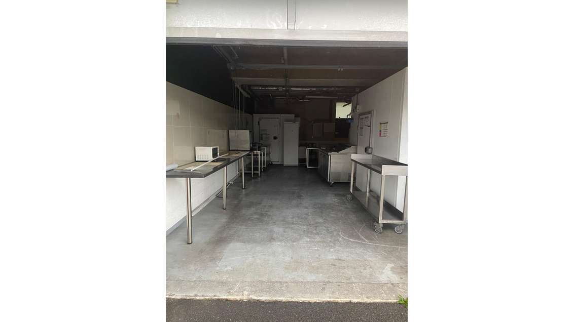 A louer local activité 86m² à Nanterre Guilleraies