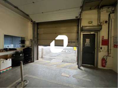 Location Locaux d'activités - Entrepôts à Nanterre