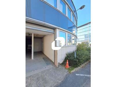 Location Locaux d'activités - Entrepôts à Nanterre