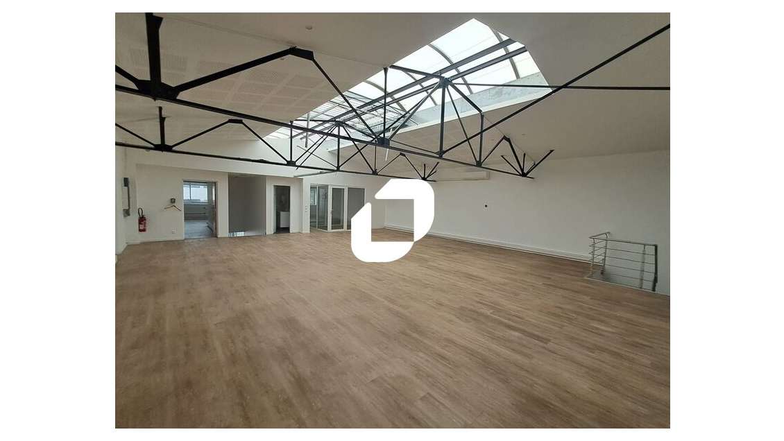 A louer Local d'activité 255m² Nanterre