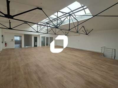 Location Locaux d'activités - Entrepôts à Nanterre