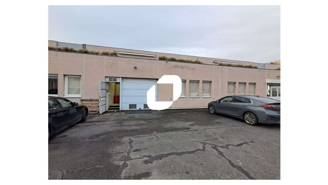 A louer Local d'activité 357m² Nanterre