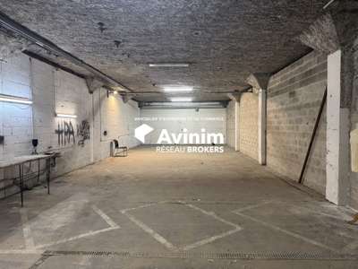 Location Locaux d'activités - Entrepôts à Nanterre
