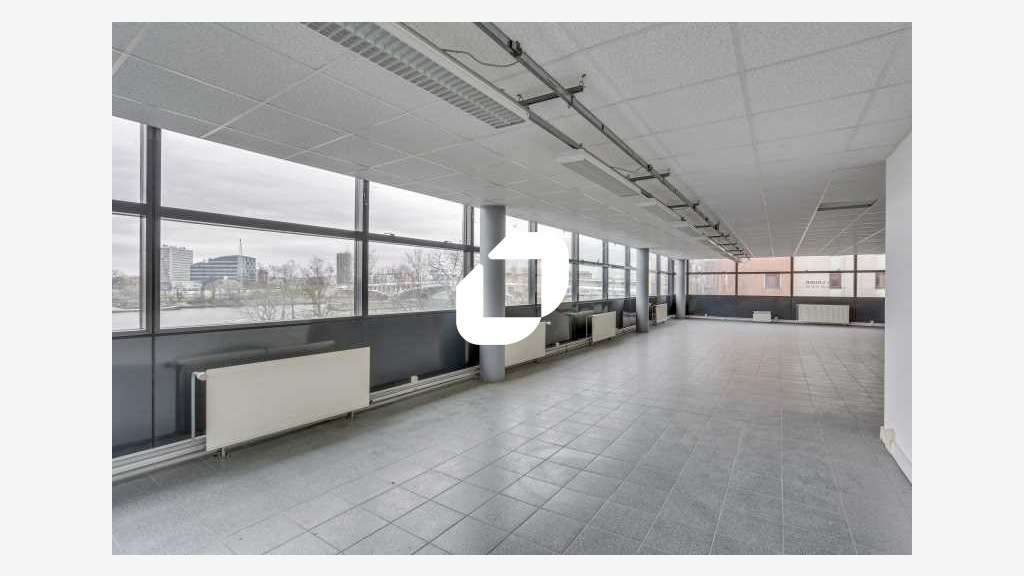 A louer Local d'activité 993m² Nanterre