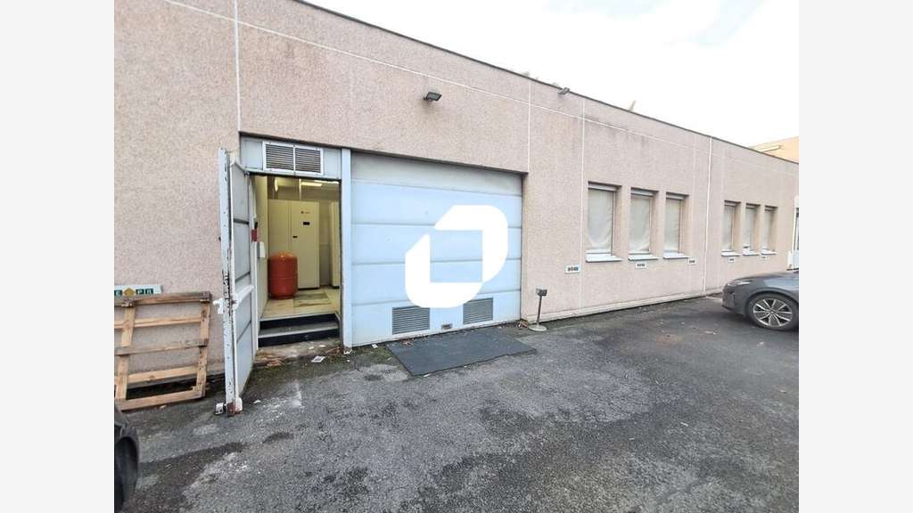 A louer Local d'activité 357m² Nanterre