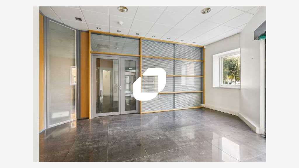 A louer Local d'activité 327m² Nanterre