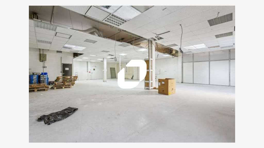 A louer Local d'activité 327m² Nanterre