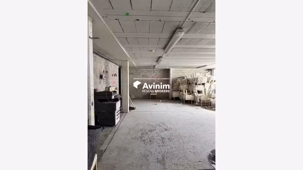 A louer entrepôt stockage 300m² à Nanterre