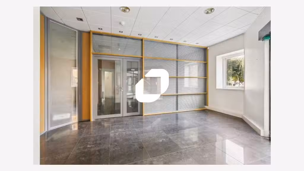 A louer Local d'activité 327m² Nanterre
