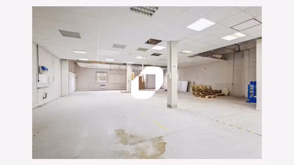 A louer Local d'activité 327m² Nanterre