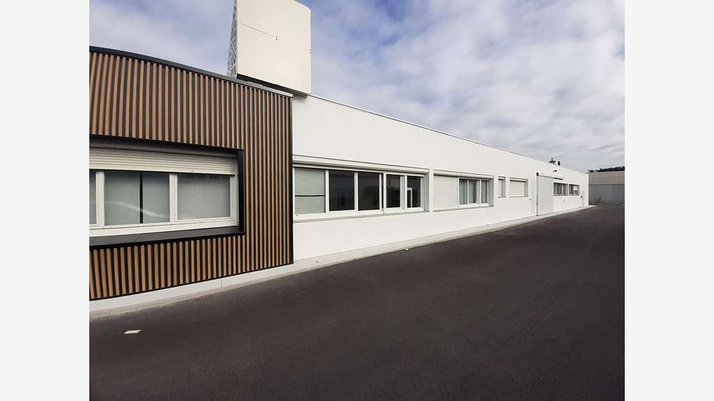 A louer local d'activité 1000m² ZA Nantes Est
