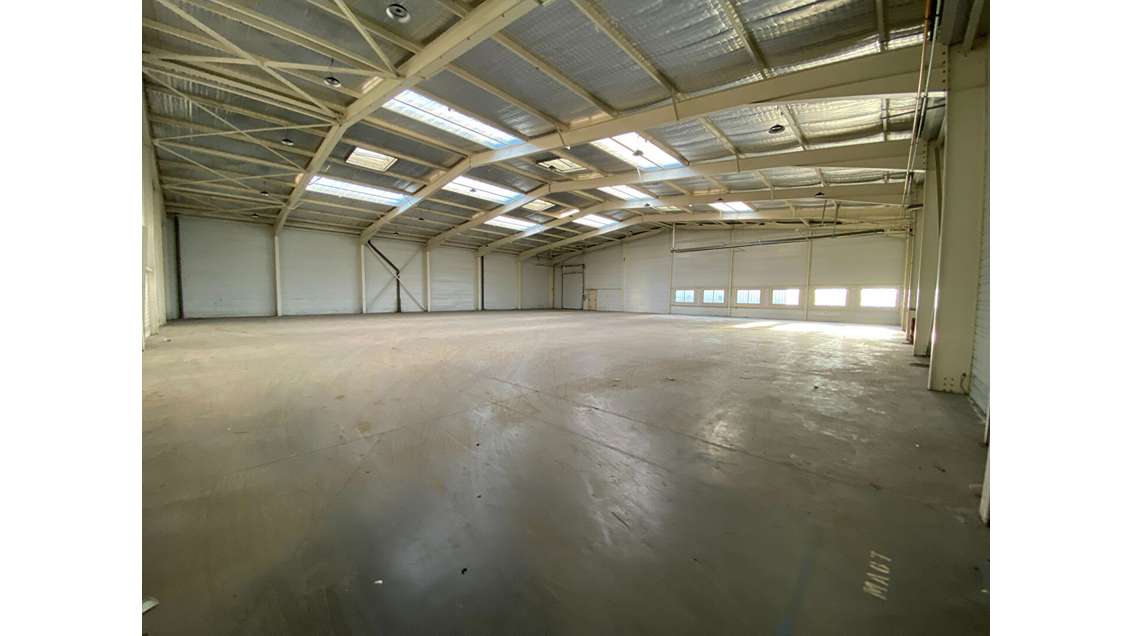 A louer local d'activité de 8726m² à Nantes Est