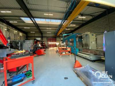 Location Locaux d'activités - Entrepôts à Nantes