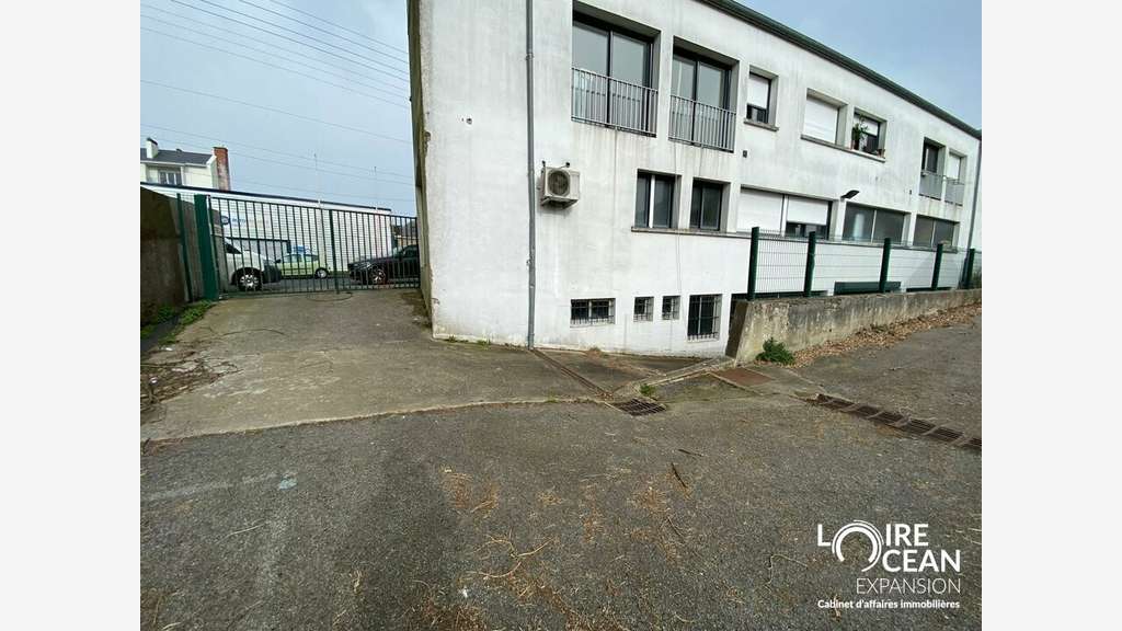 Local d'activité en sous location à Nantes