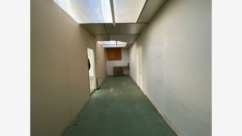 A louer local activité 525m² en ZI Sud de Nantes
