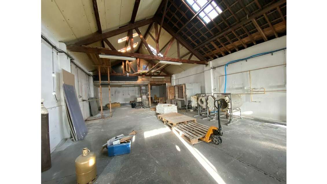 A louer local activité 525m² en ZI Sud de Nantes