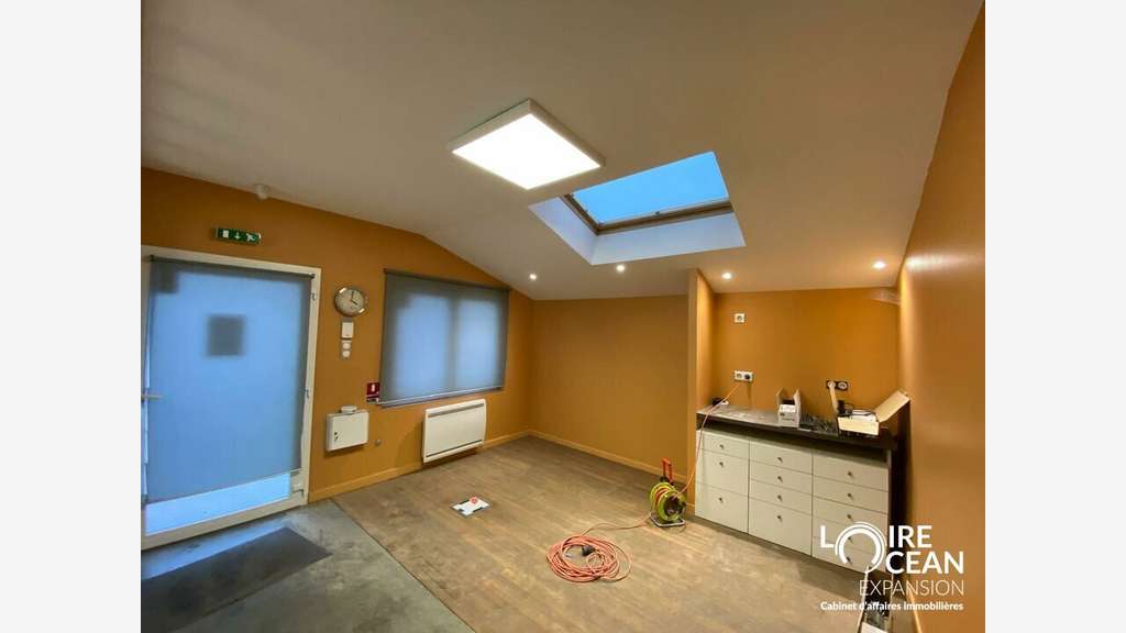 A louer local activité 205m² en ZI Sud de Nantes