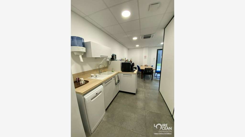 Loue bâtiment d'activité de 655m² les Sorinières