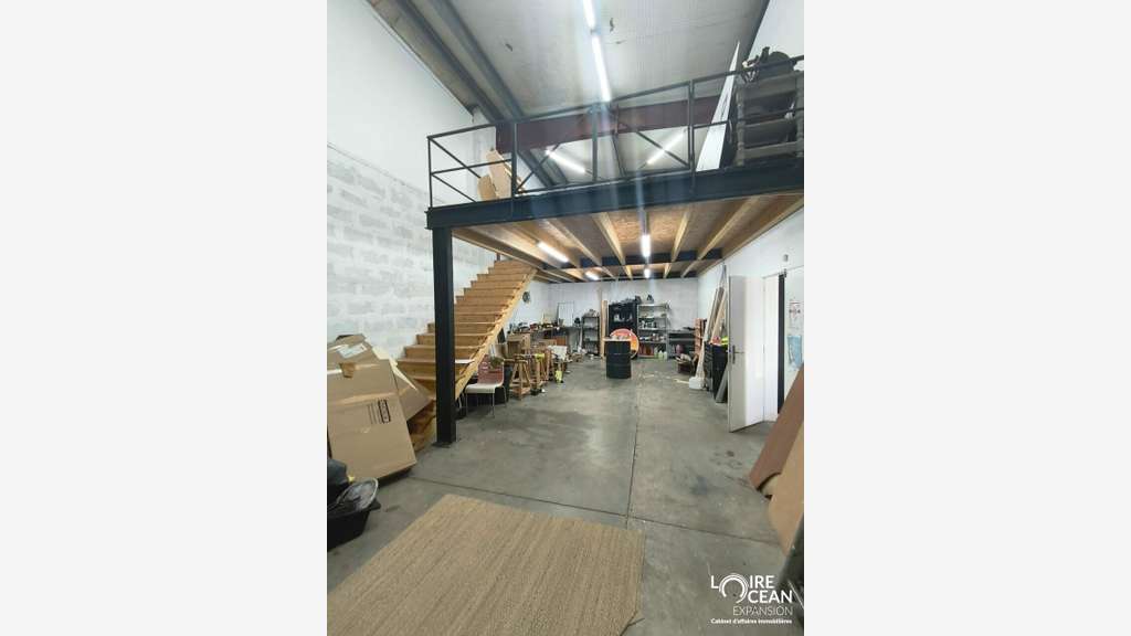 A louer local d'activité bureaux de 345m² à Nantes