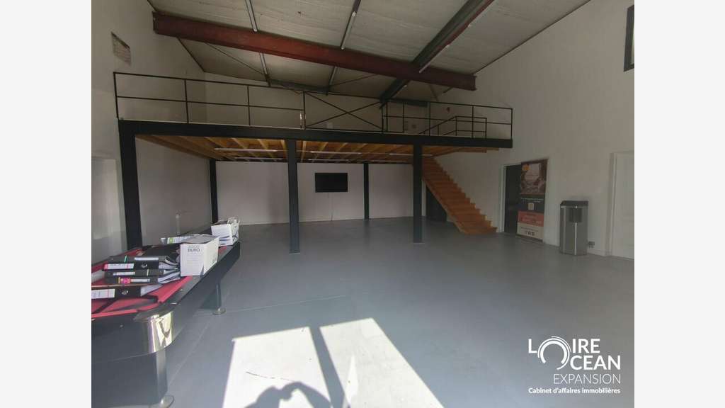 A louer local d'activité bureaux de 345m² à Nantes
