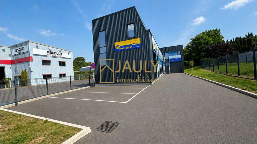 A louer local activité 135m² à Nanteuil-lès-Meaux