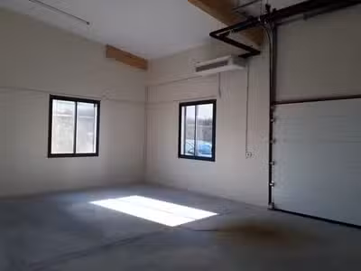 A louer ateliers neufs 100m² à Narbonne Sud A9