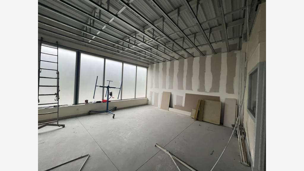 A louer local activité 840m² en ZI à Nersac