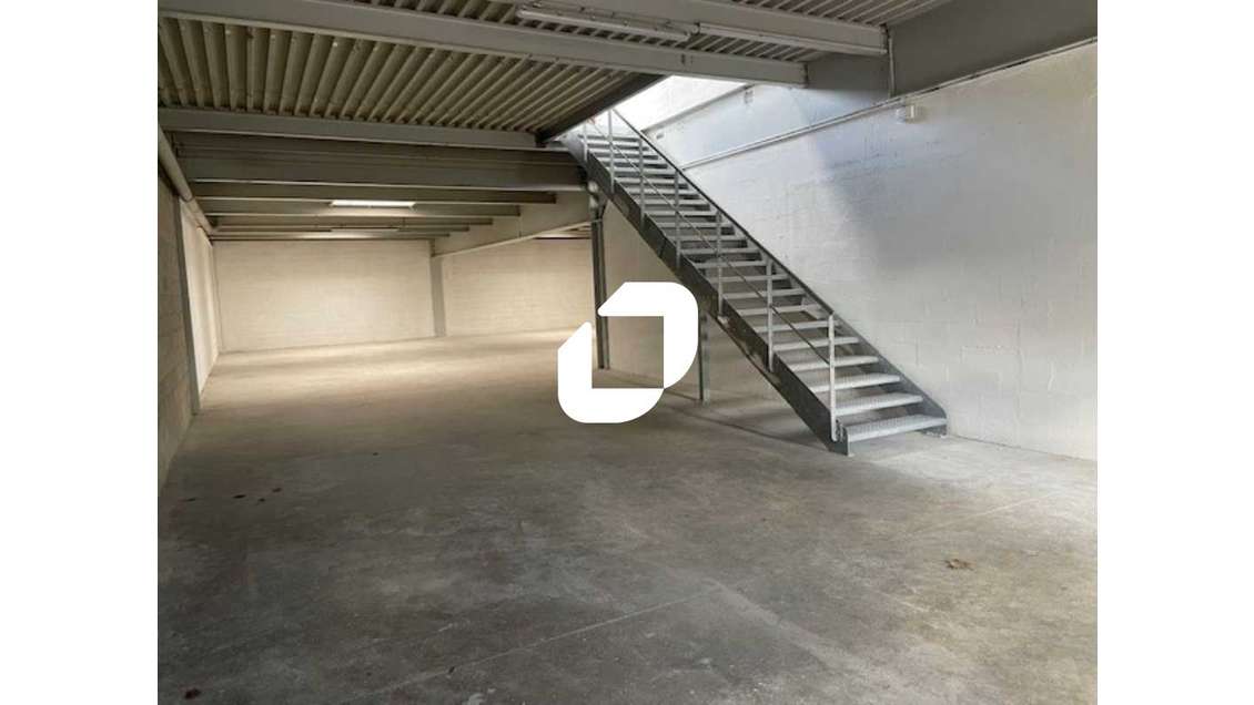 A louer Local d'activité 329m² Neuilly plaisance