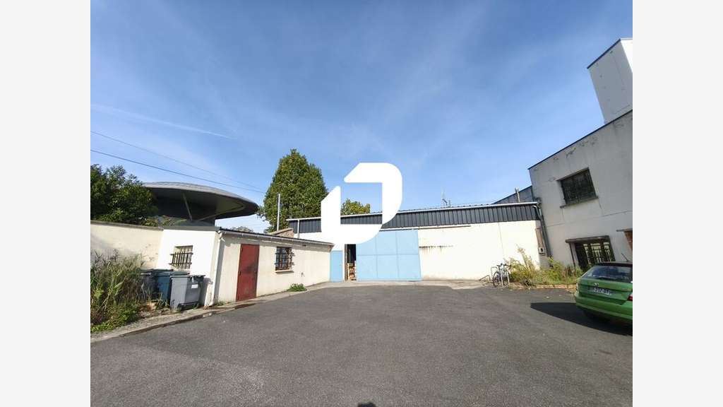 A louer Local d'activité 325m² Neuilly plaisance
