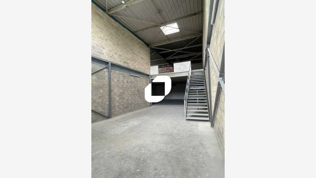 A louer Local d'activité 505m² Neuilly plaisance