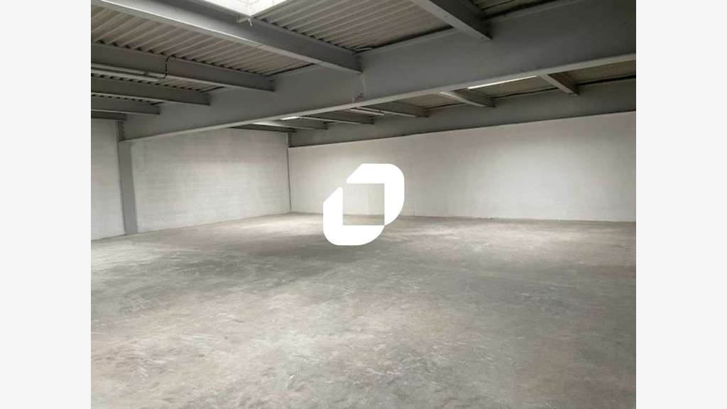 A louer Local d'activité 329m² Neuilly plaisance
