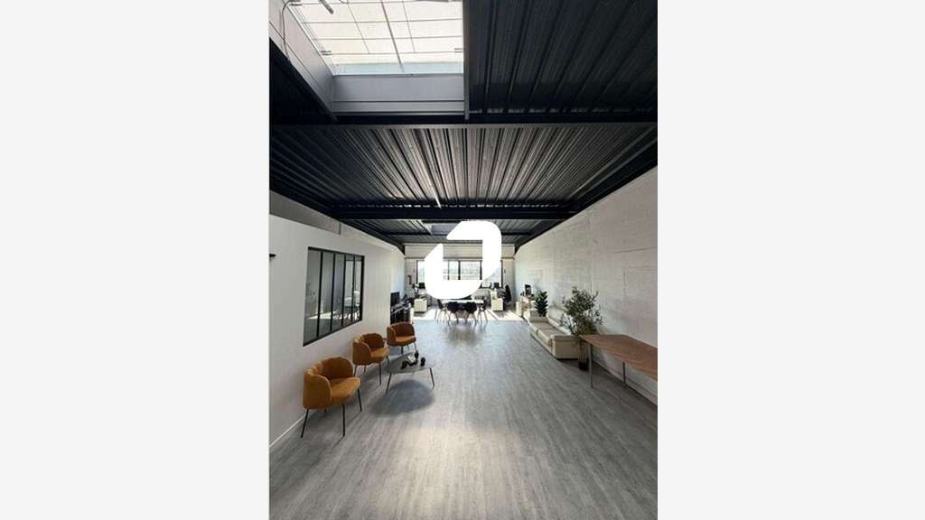 A louer Local d'activité 330m² Neuilly plaisance