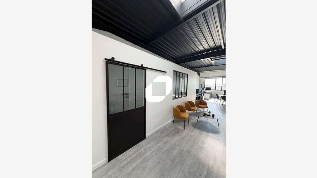 A louer Local d'activité 330m² Neuilly plaisance