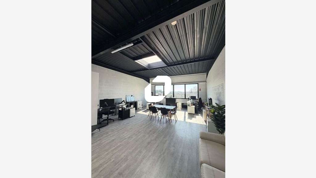A louer Local d'activité 330m² Neuilly plaisance