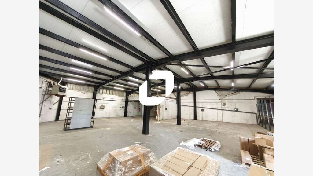 A louer Local d'activité 325m² Neuilly plaisance