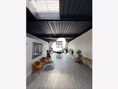 A louer Local d'activité 330m² Neuilly plaisance