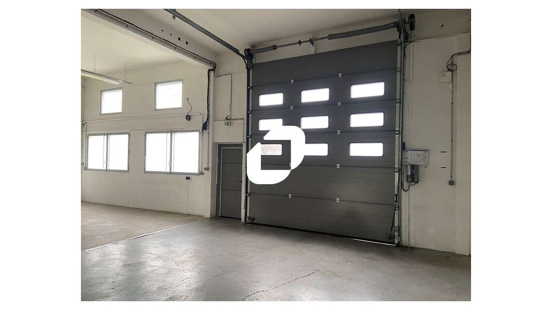 A louer Local d'activité 545m² Neuilly sur marne