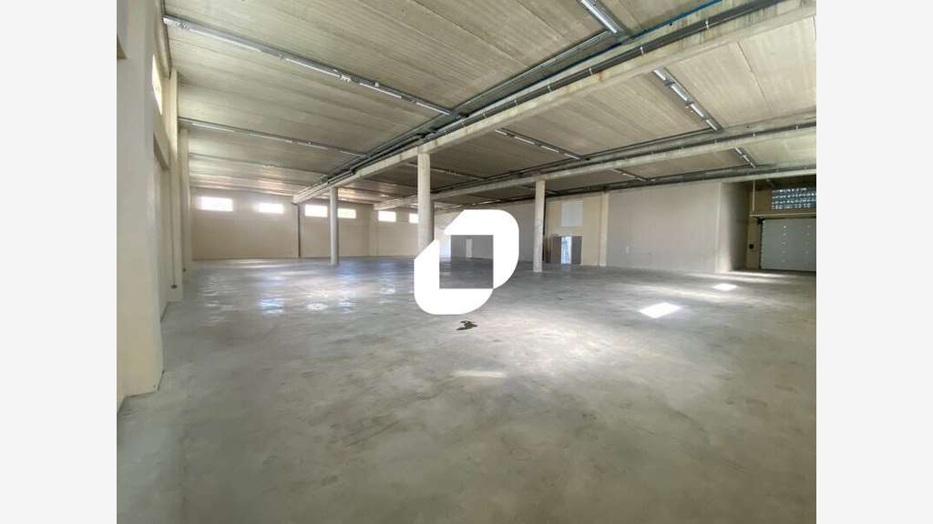 A louer Local d'activité 2000m² Neuilly sur marne
