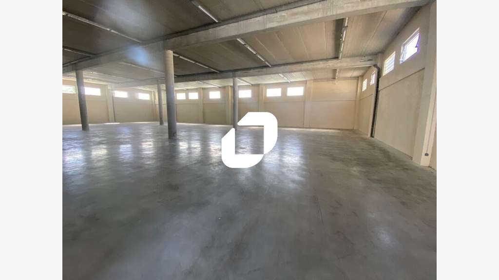 A louer Local d'activité 2000m² Neuilly sur marne
