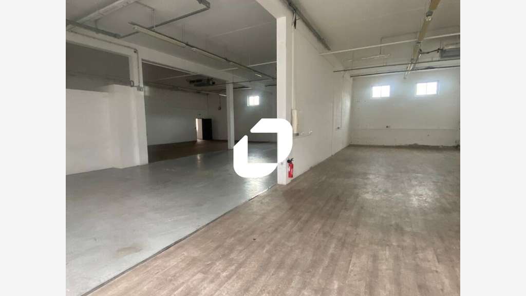 A louer Local d'activité 545m² Neuilly sur marne