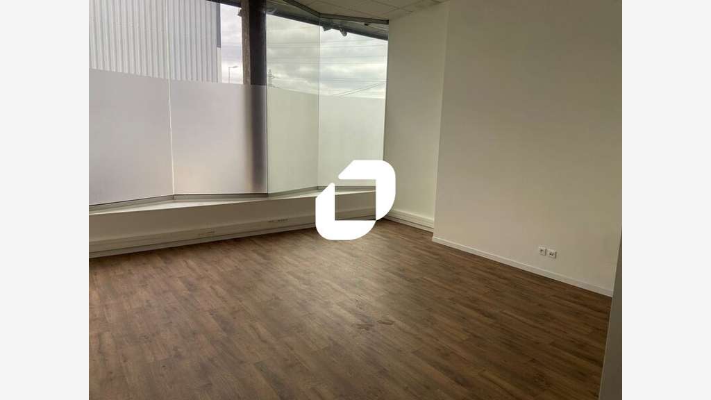 A louer Local d'activité 545m² Neuilly sur marne