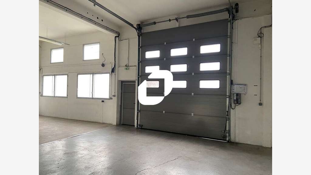 A louer Local d'activité 545m² Neuilly sur marne